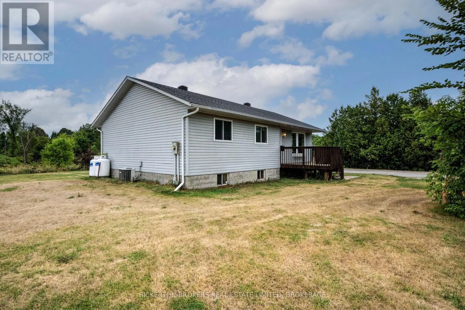 1425 COUNTY 2 ROAD