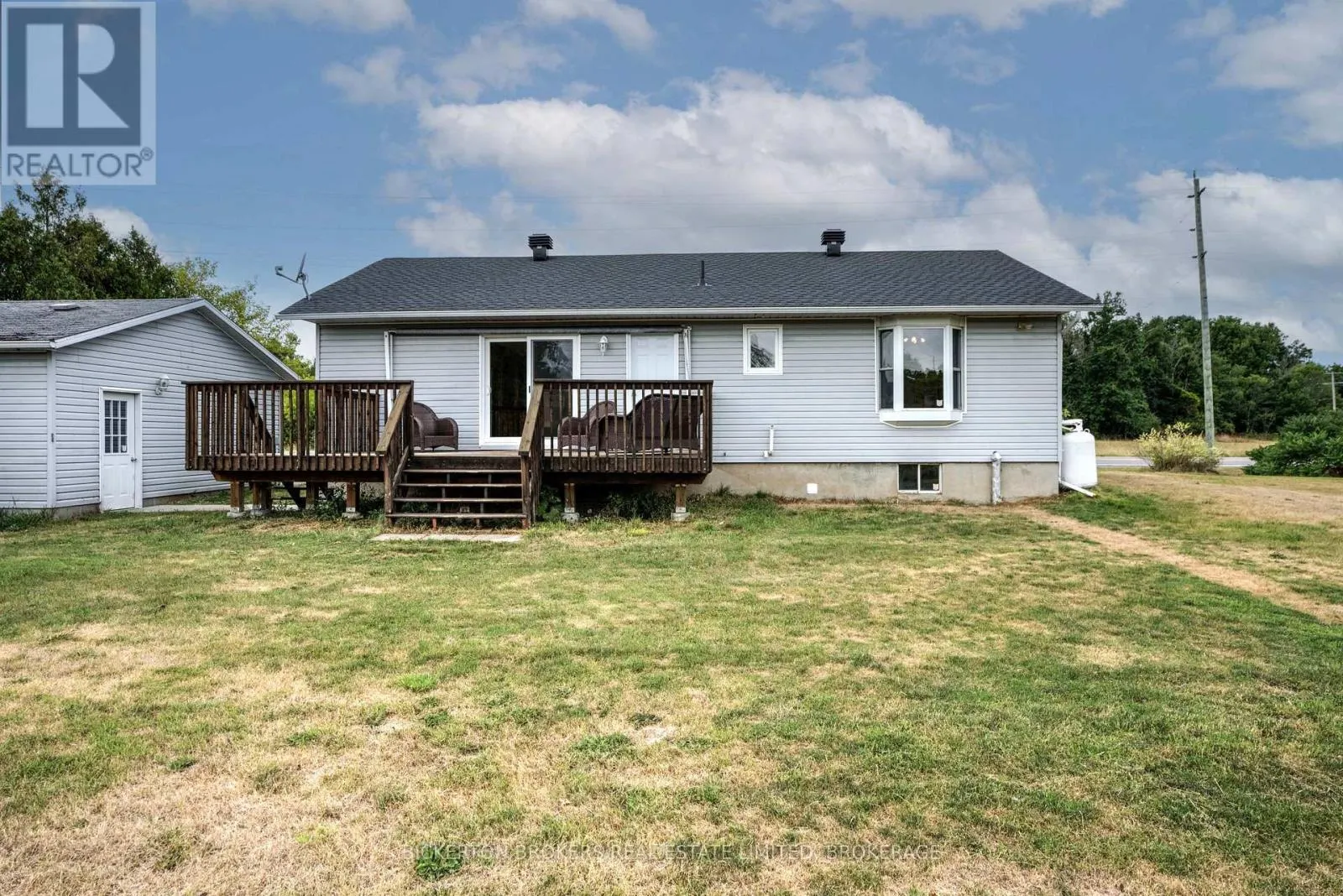 1425 COUNTY 2 ROAD