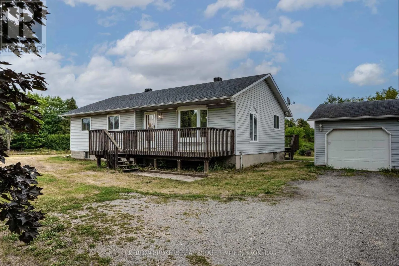 1425 COUNTY 2 ROAD