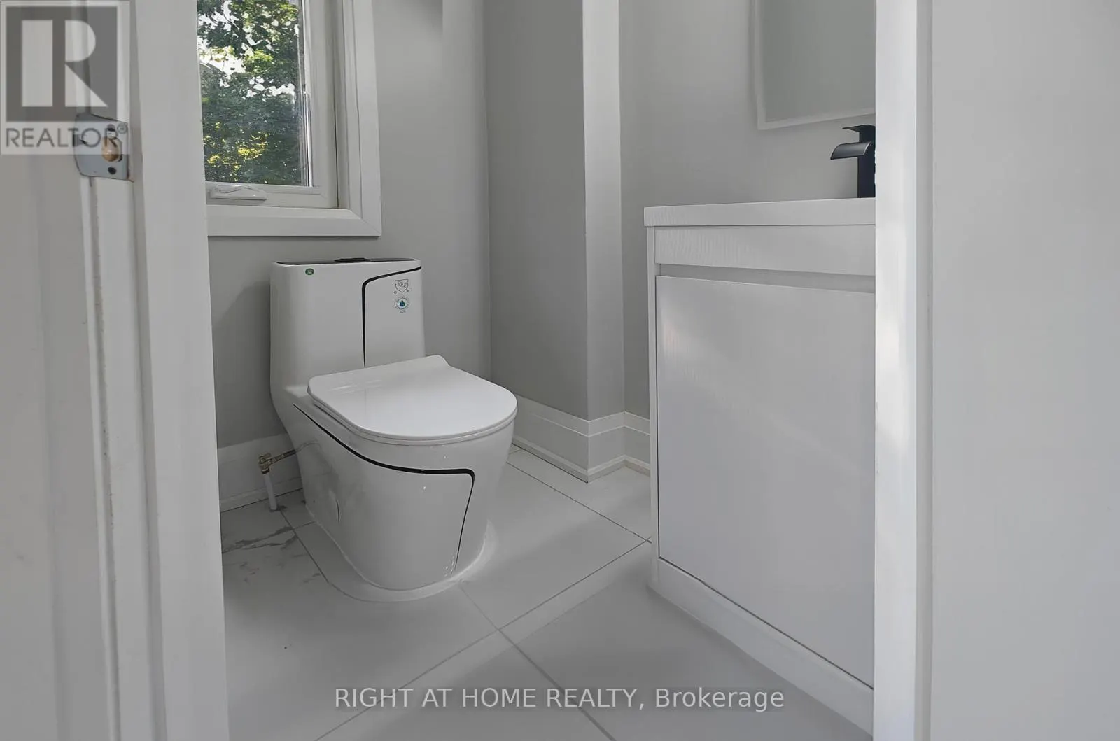 381 EAST 23RD STREET