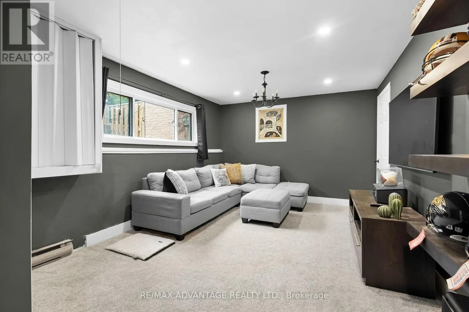 14 - 105 ANDOVER DRIVE, #14