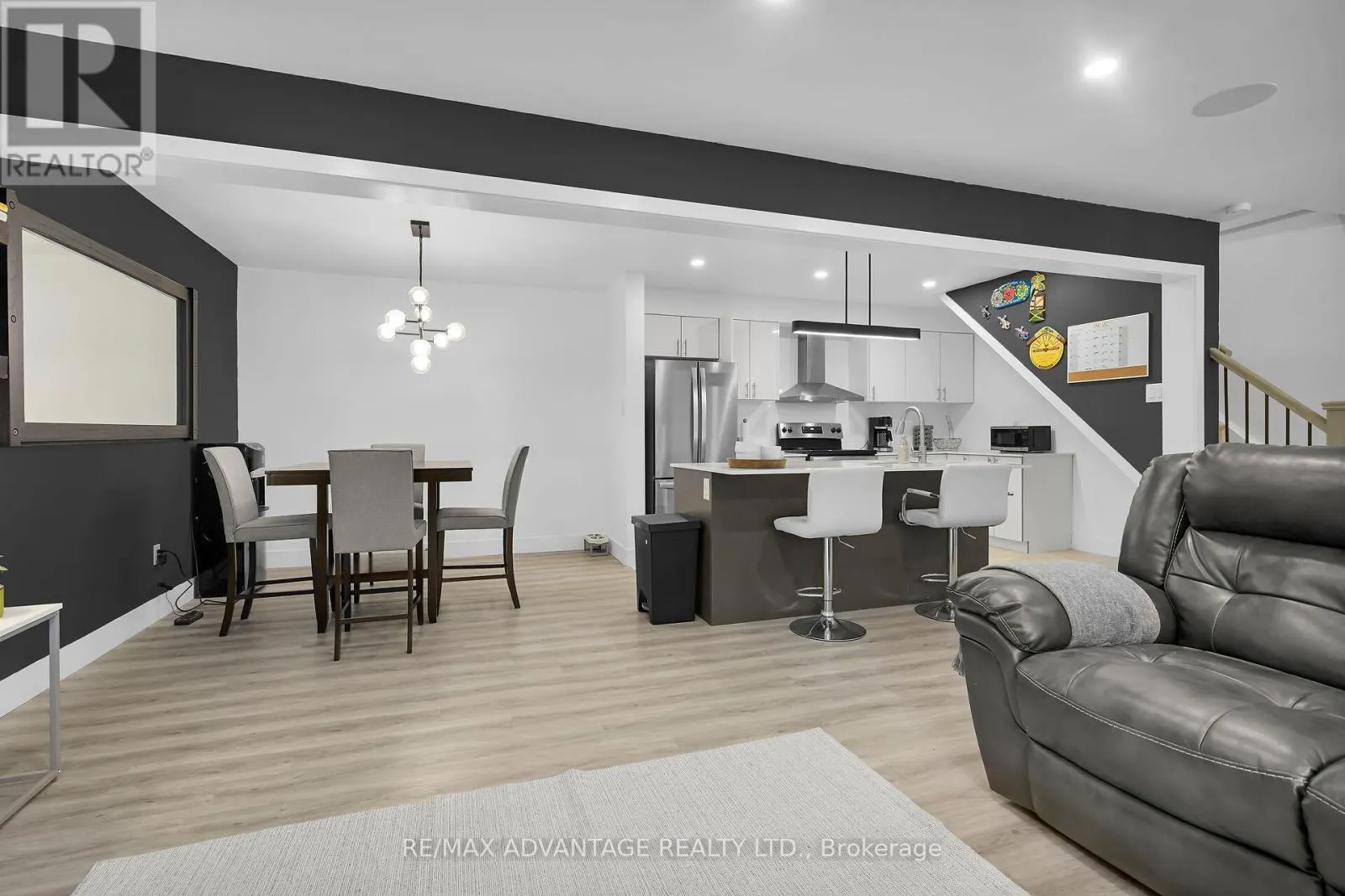14 - 105 ANDOVER DRIVE, #14