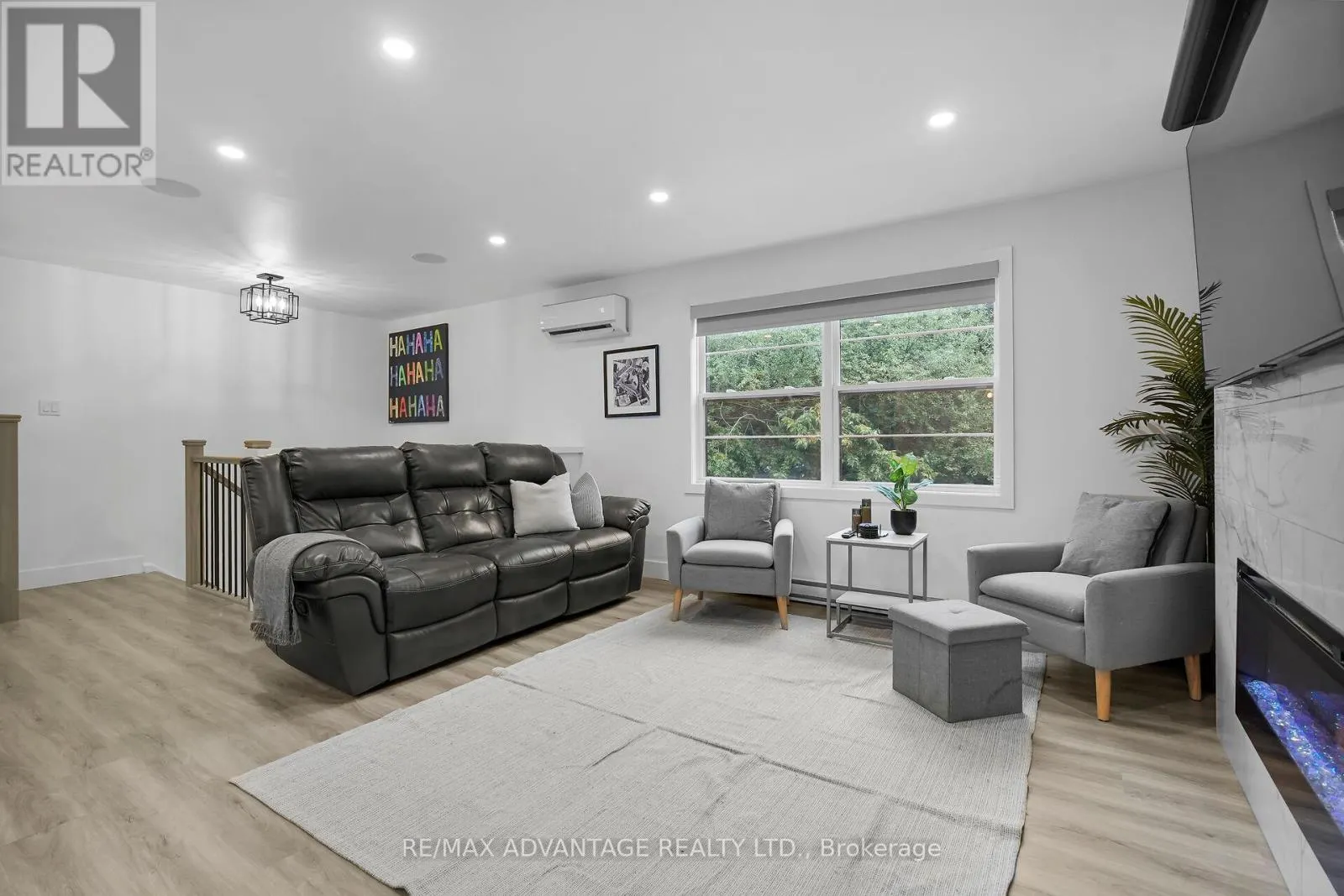 14 - 105 ANDOVER DRIVE, #14