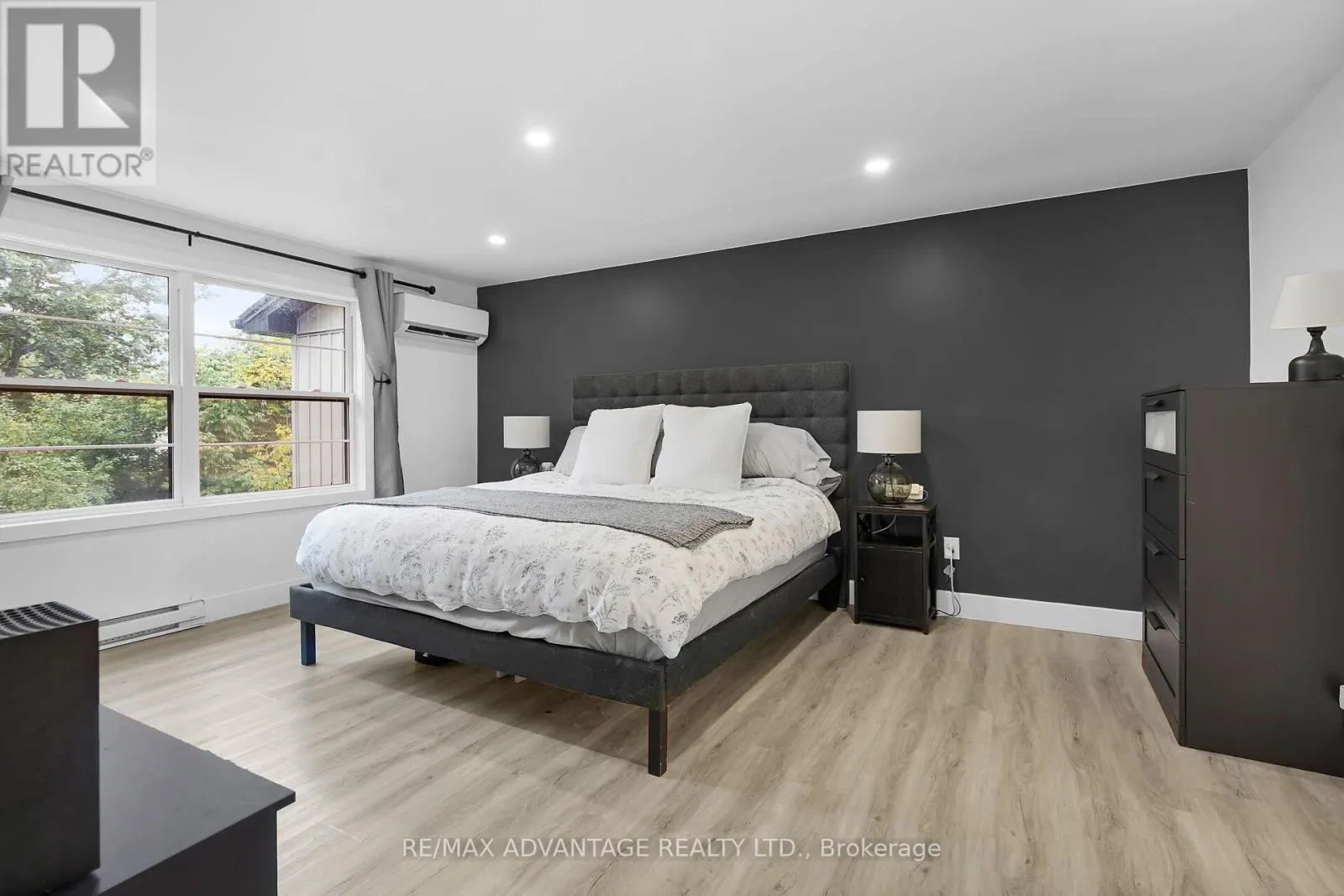 14 - 105 ANDOVER DRIVE, #14