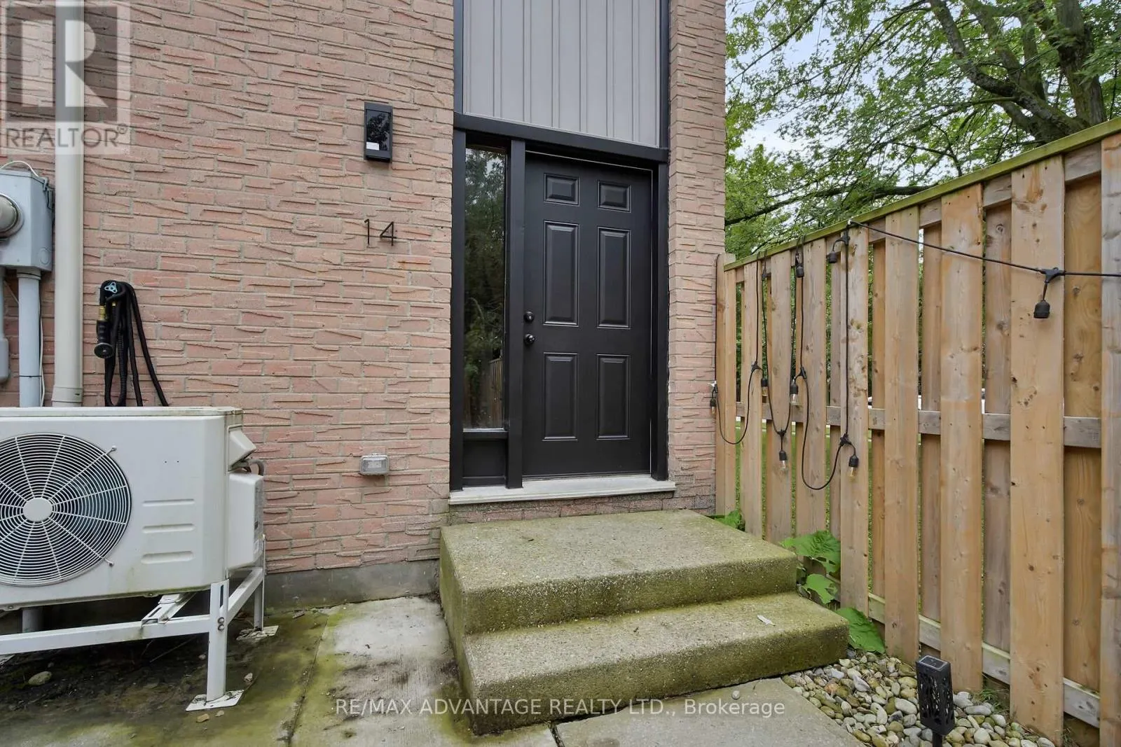 14 - 105 ANDOVER DRIVE, #14