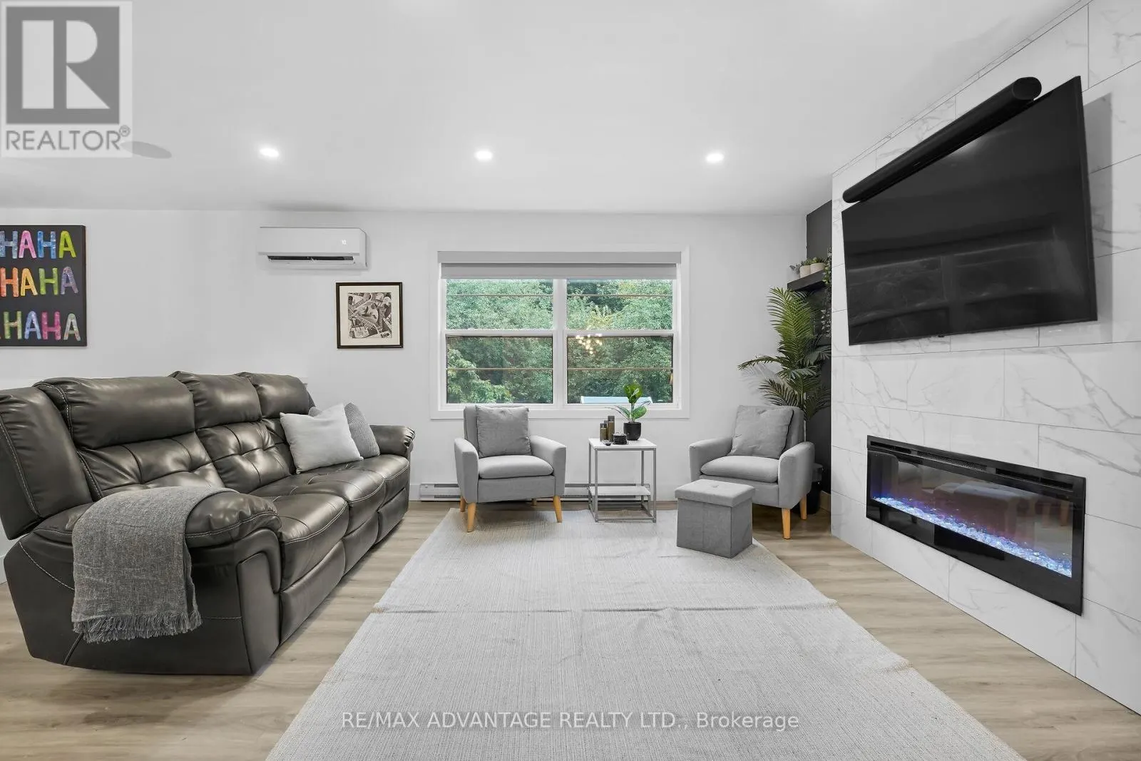 14 - 105 ANDOVER DRIVE, #14