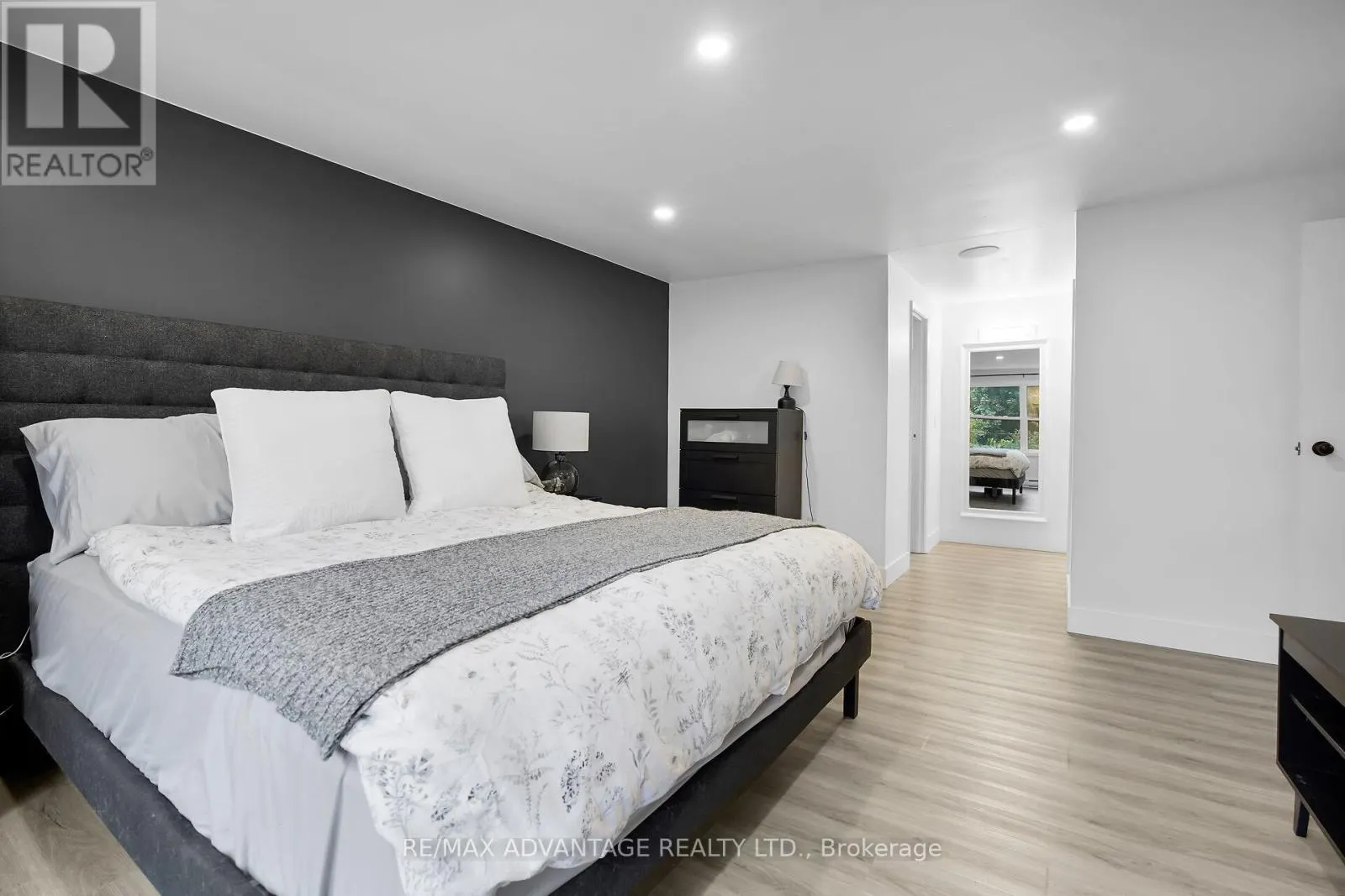 14 - 105 ANDOVER DRIVE, #14