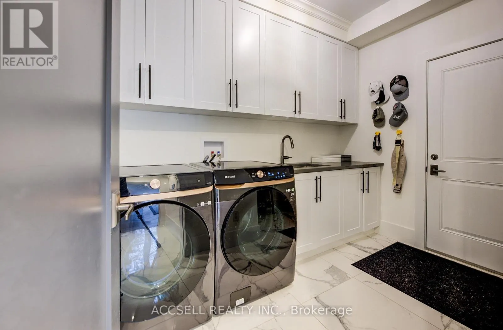1095 MINERAL SPRINGS ROAD