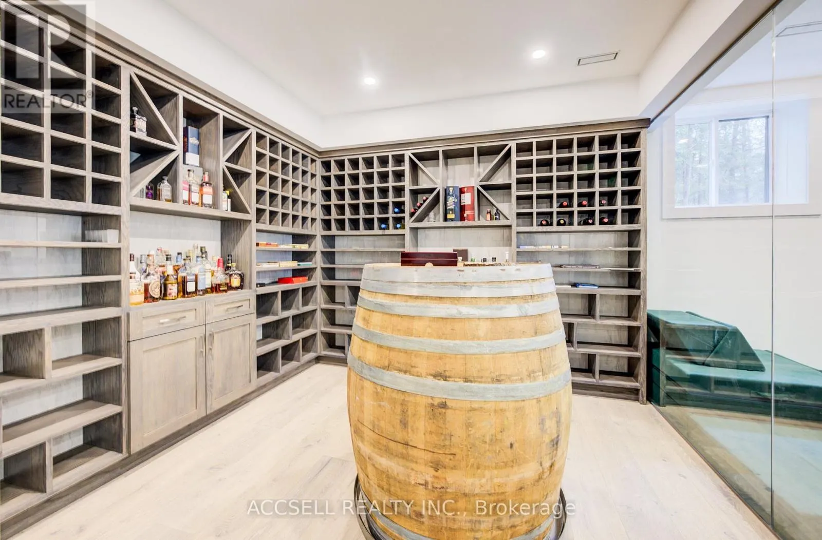 1095 MINERAL SPRINGS ROAD