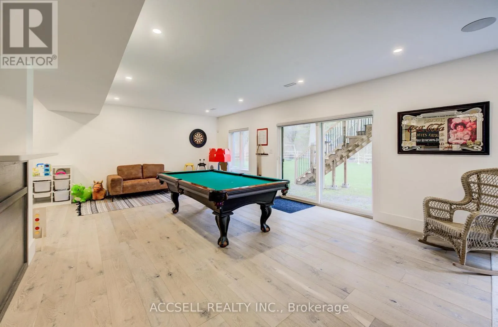 1095 MINERAL SPRINGS ROAD