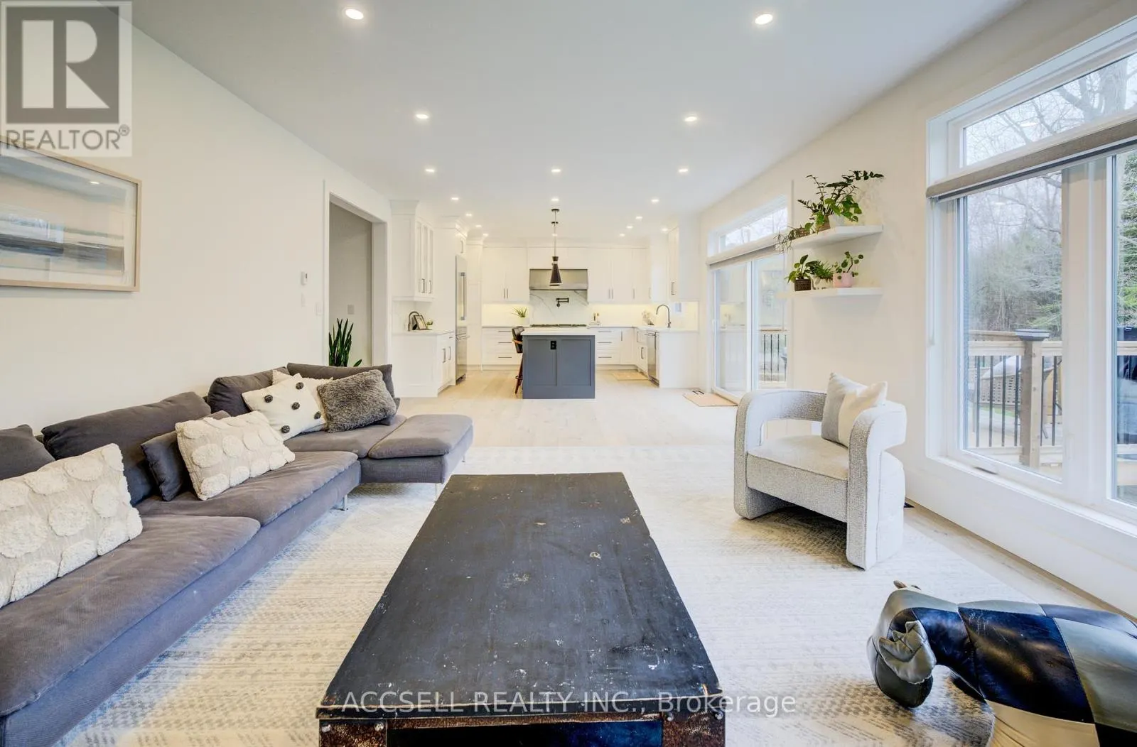 1095 MINERAL SPRINGS ROAD
