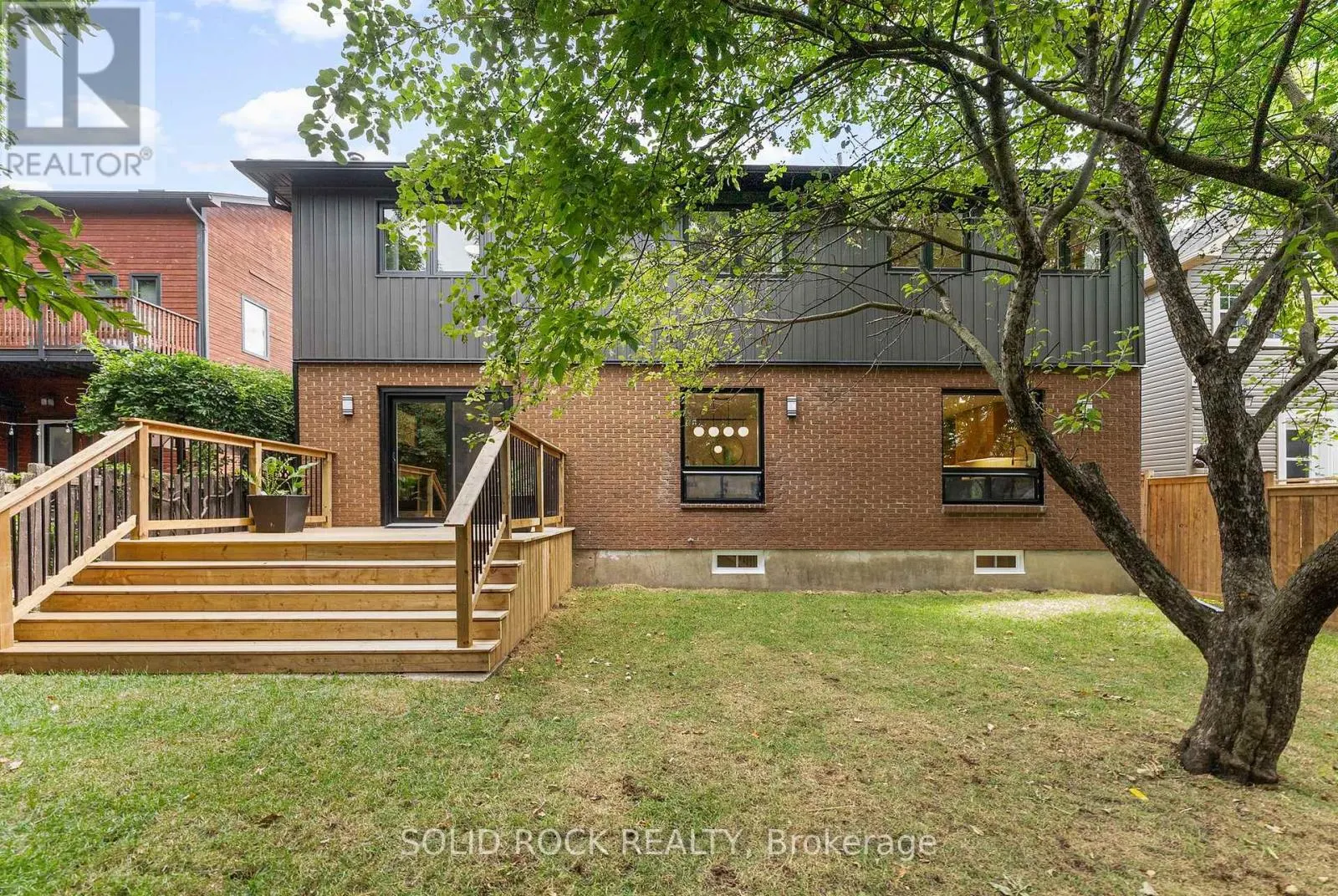 210 CARLETON AVENUE