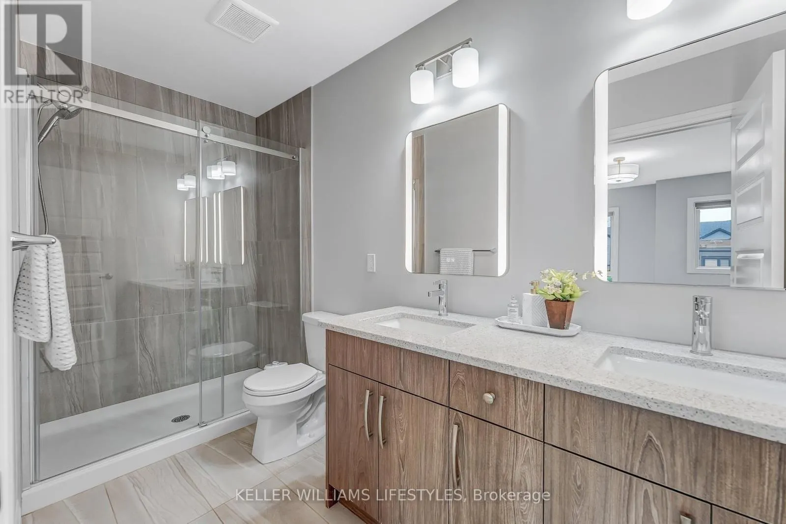 22 - 819 KLEINBURG DRIVE, #22