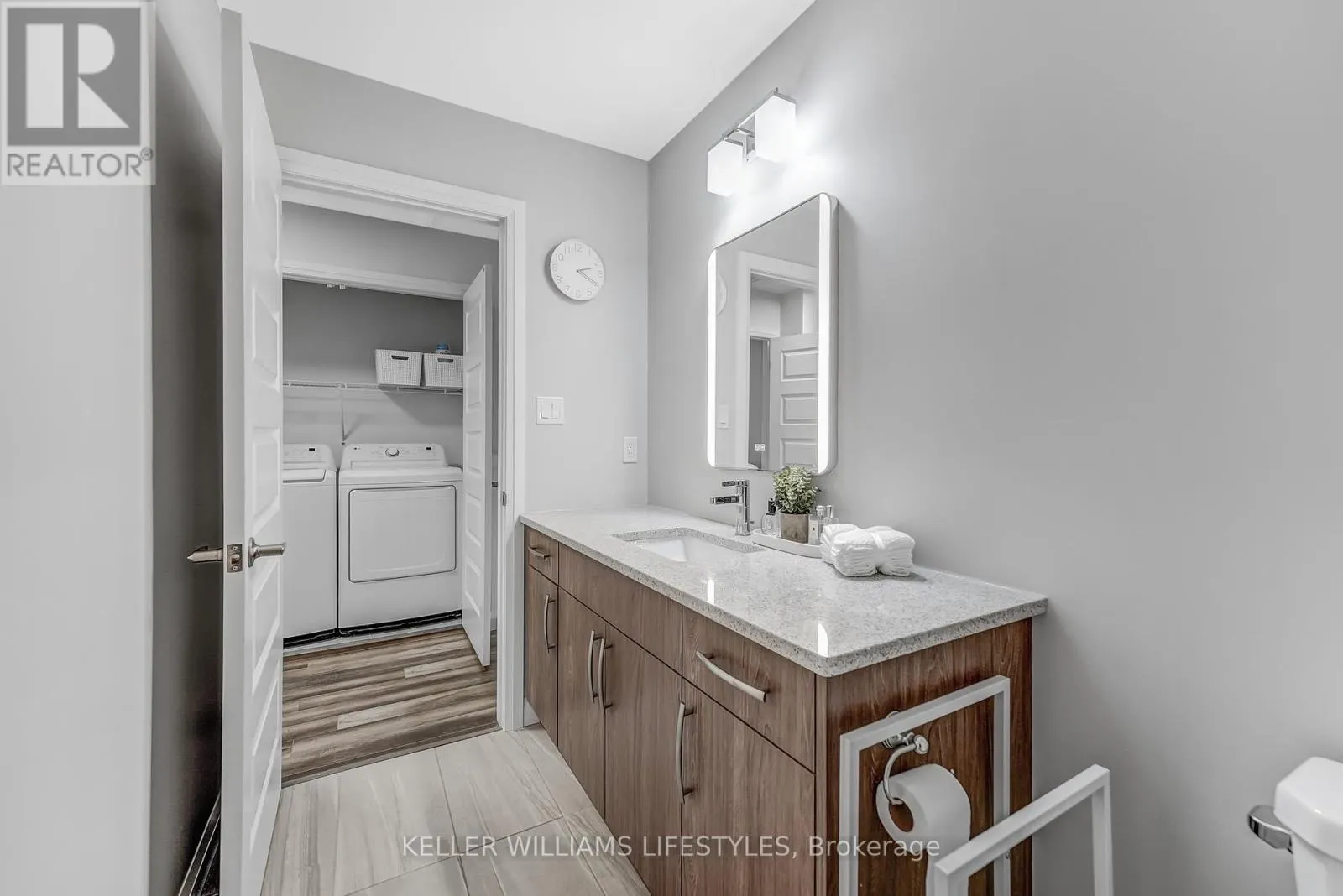 22 - 819 KLEINBURG DRIVE, #22