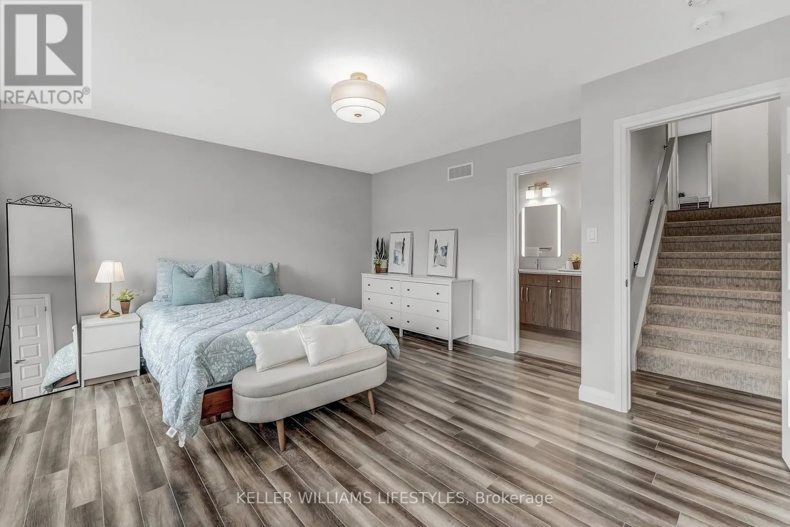 22 - 819 KLEINBURG DRIVE, #22