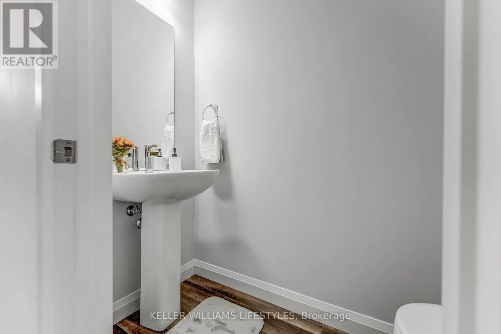 22 - 819 KLEINBURG DRIVE, #22