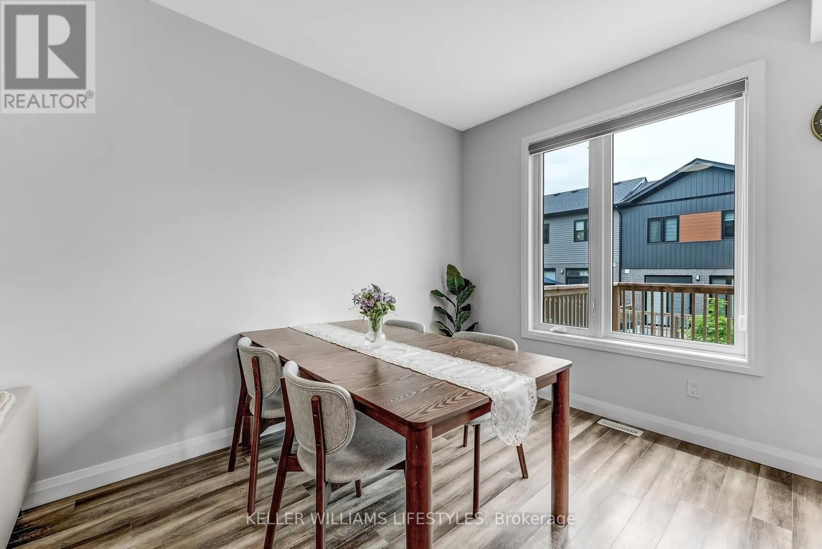 22 - 819 KLEINBURG DRIVE, #22