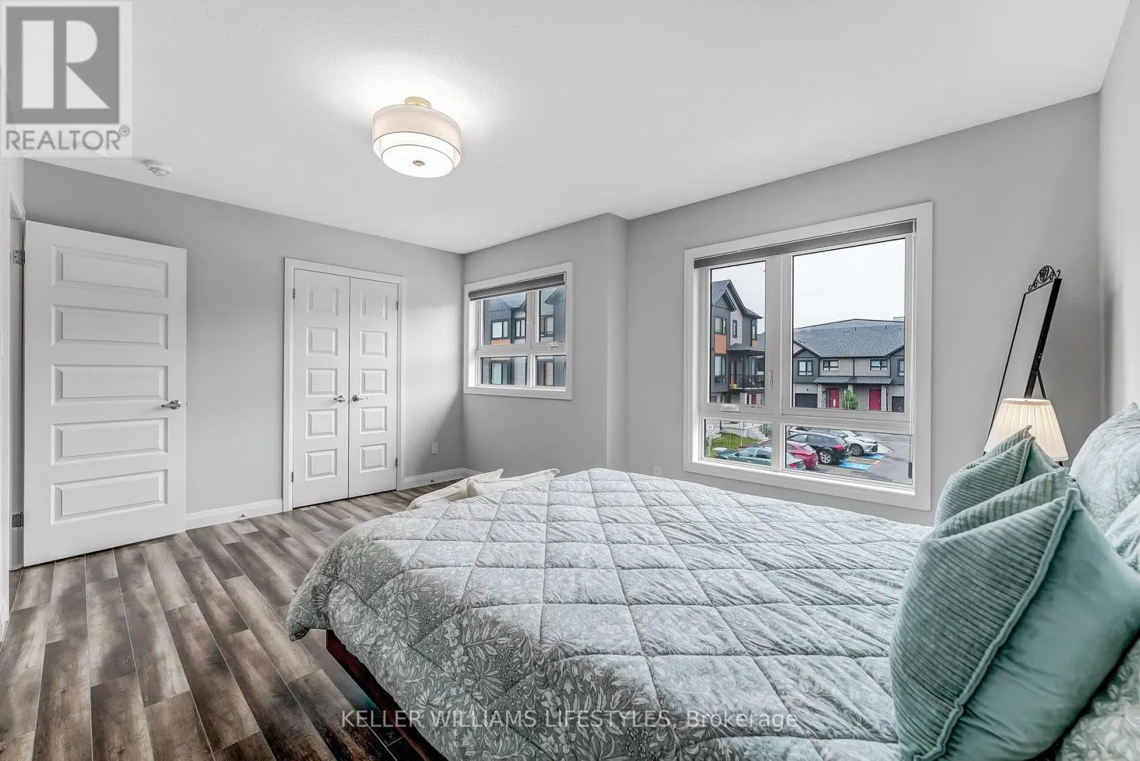 22 - 819 KLEINBURG DRIVE, #22