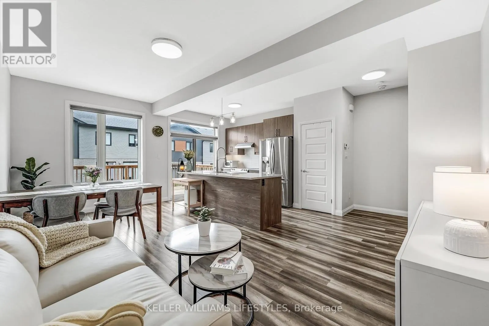 22 - 819 KLEINBURG DRIVE, #22