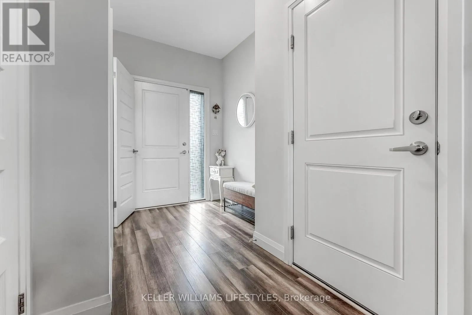22 - 819 KLEINBURG DRIVE, #22