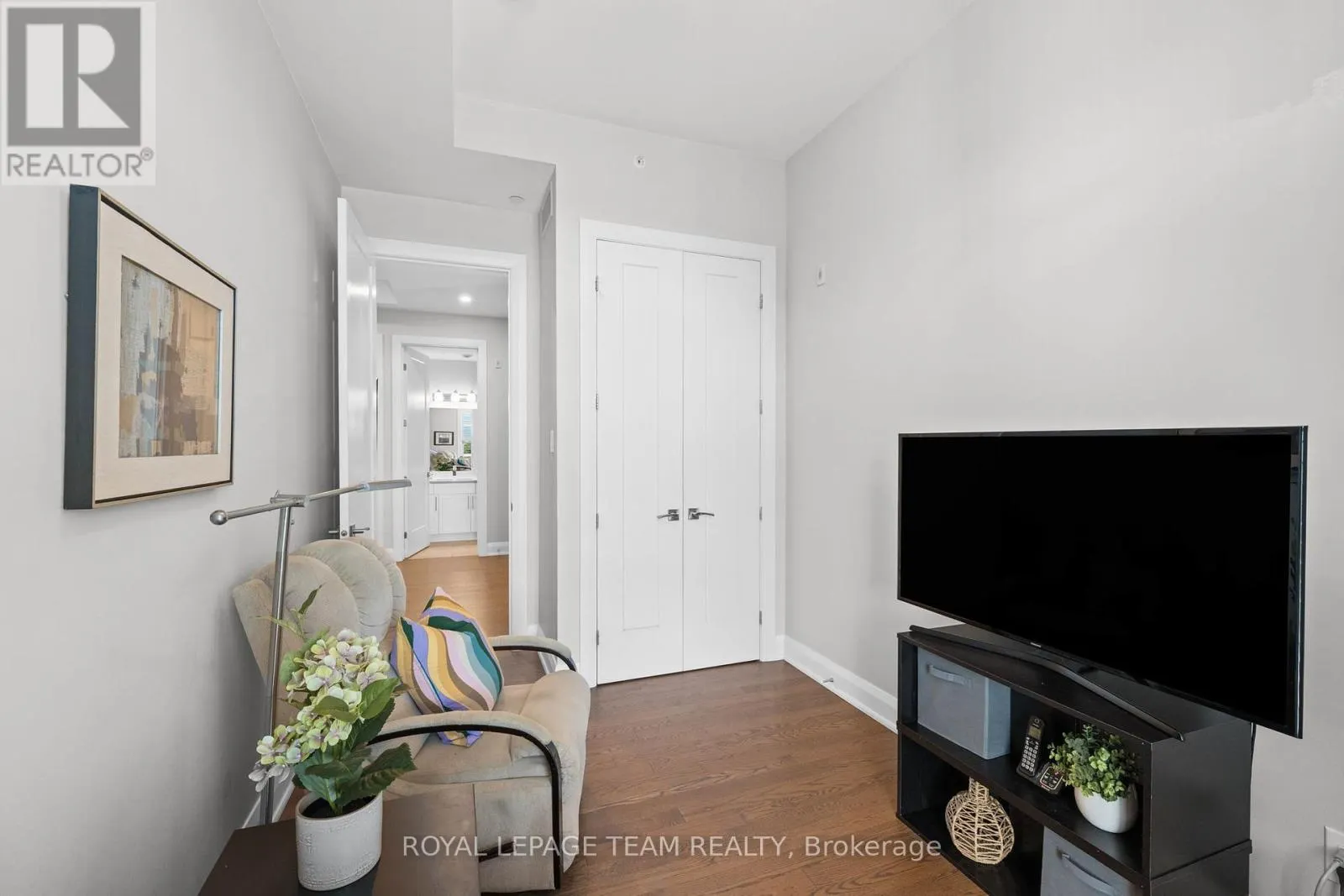 310 - 110 CORTILE PRIVATE