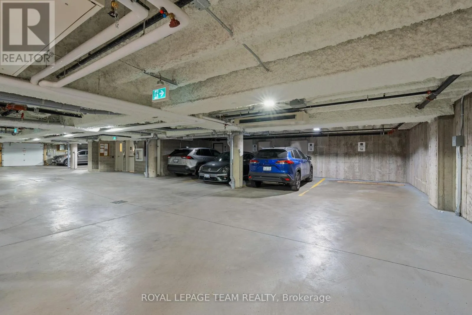 310 - 110 CORTILE PRIVATE