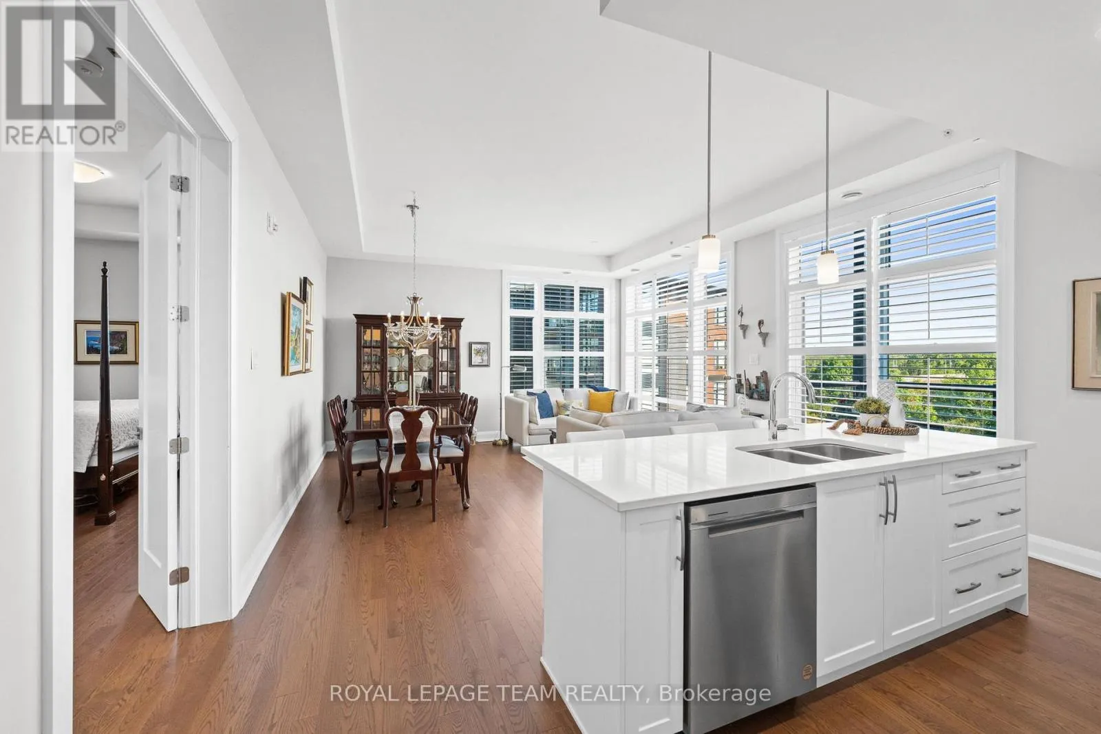 310 - 110 CORTILE PRIVATE