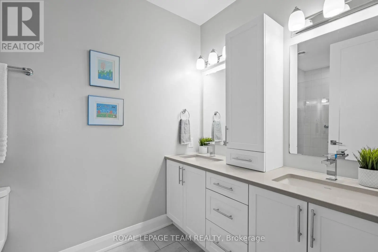 310 - 110 CORTILE PRIVATE