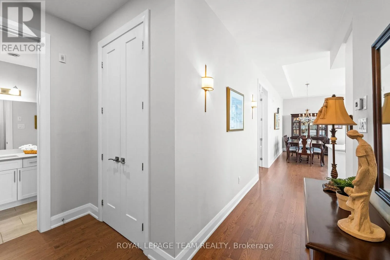 310 - 110 CORTILE PRIVATE