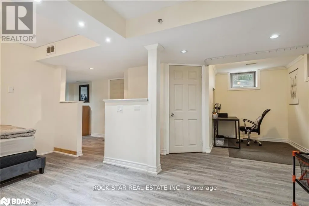 36 CHICORY CRESCENT