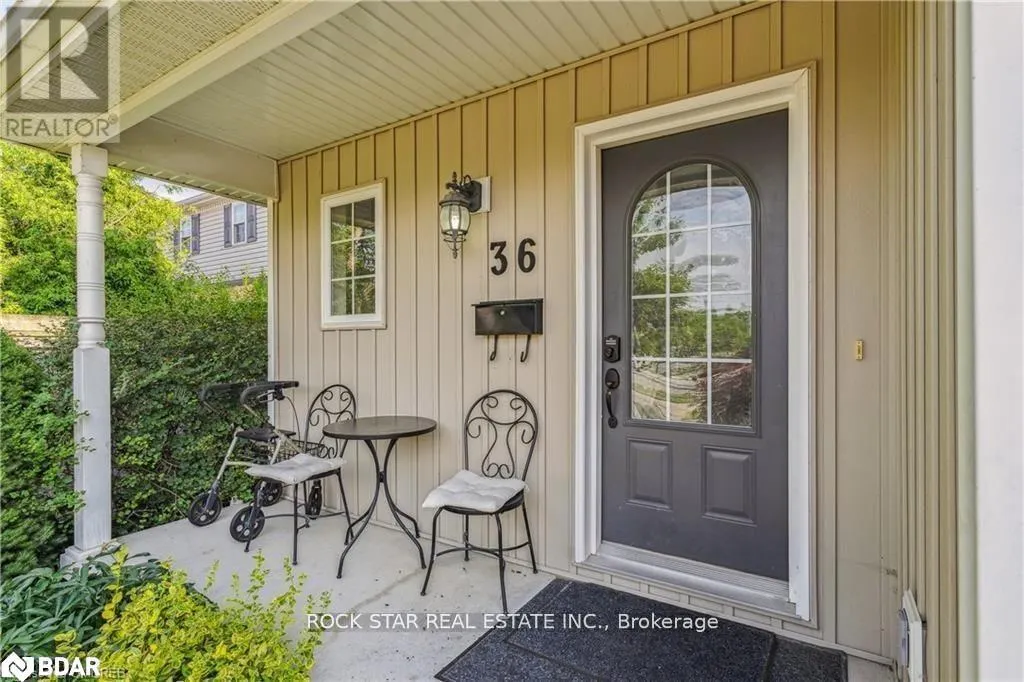36 CHICORY CRESCENT