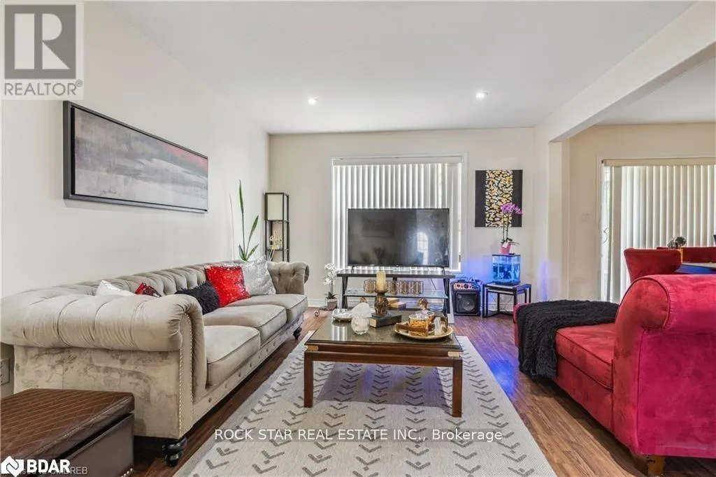 36 CHICORY CRESCENT
