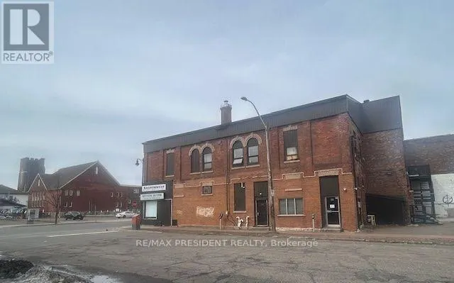 126 MAY STREET N