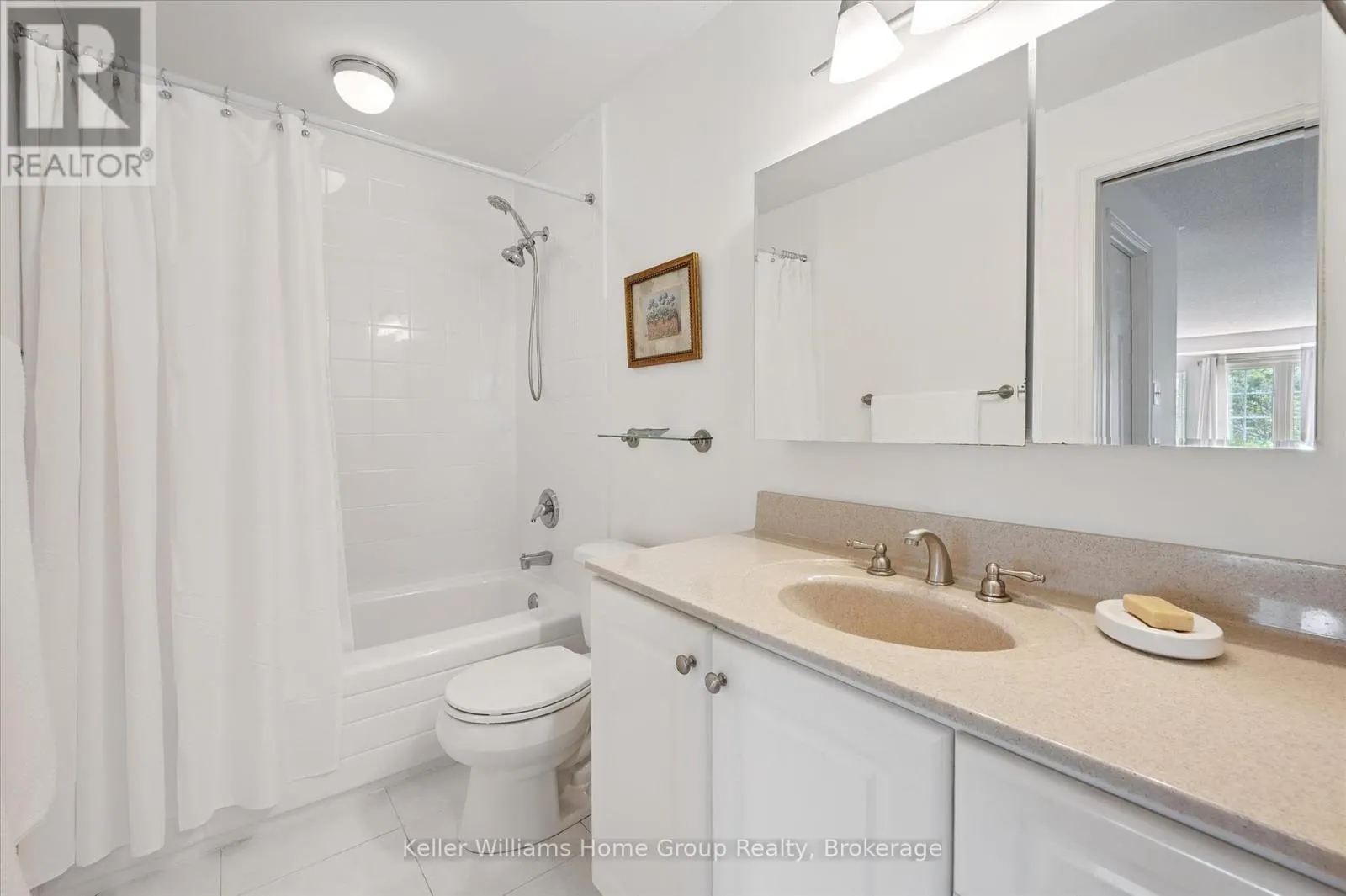 4 - 106 WOODLAWN ROAD E, #4