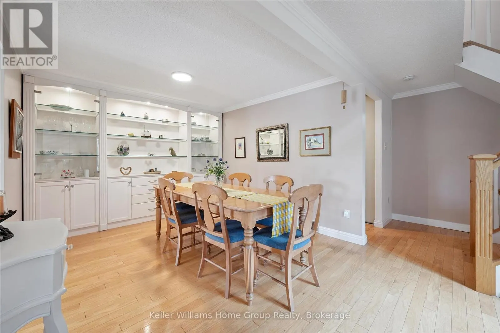 4 - 106 WOODLAWN ROAD E, #4
