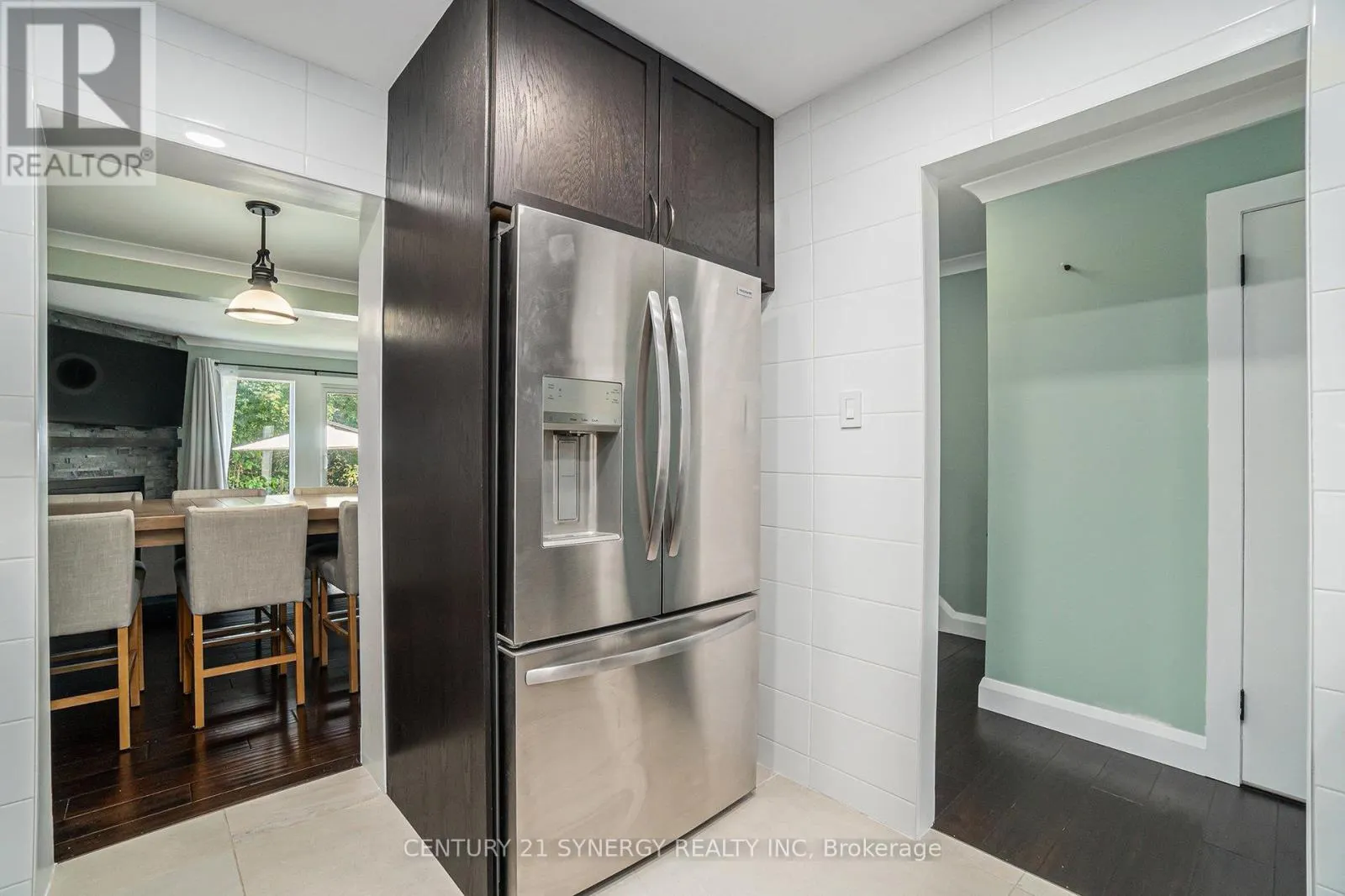 - - 46 PADDINGTON PRIVATE