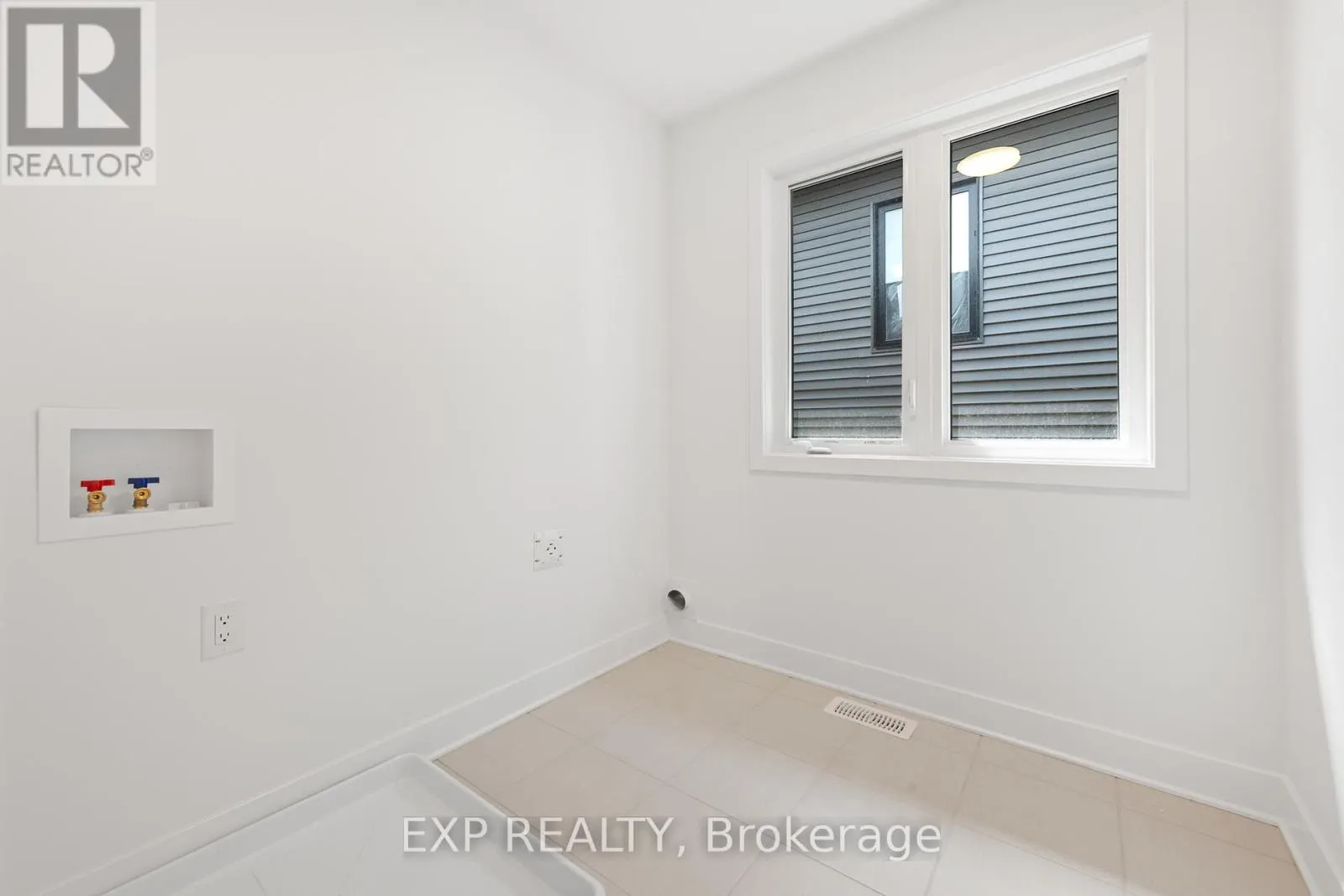 804 NINAATIK PLACE