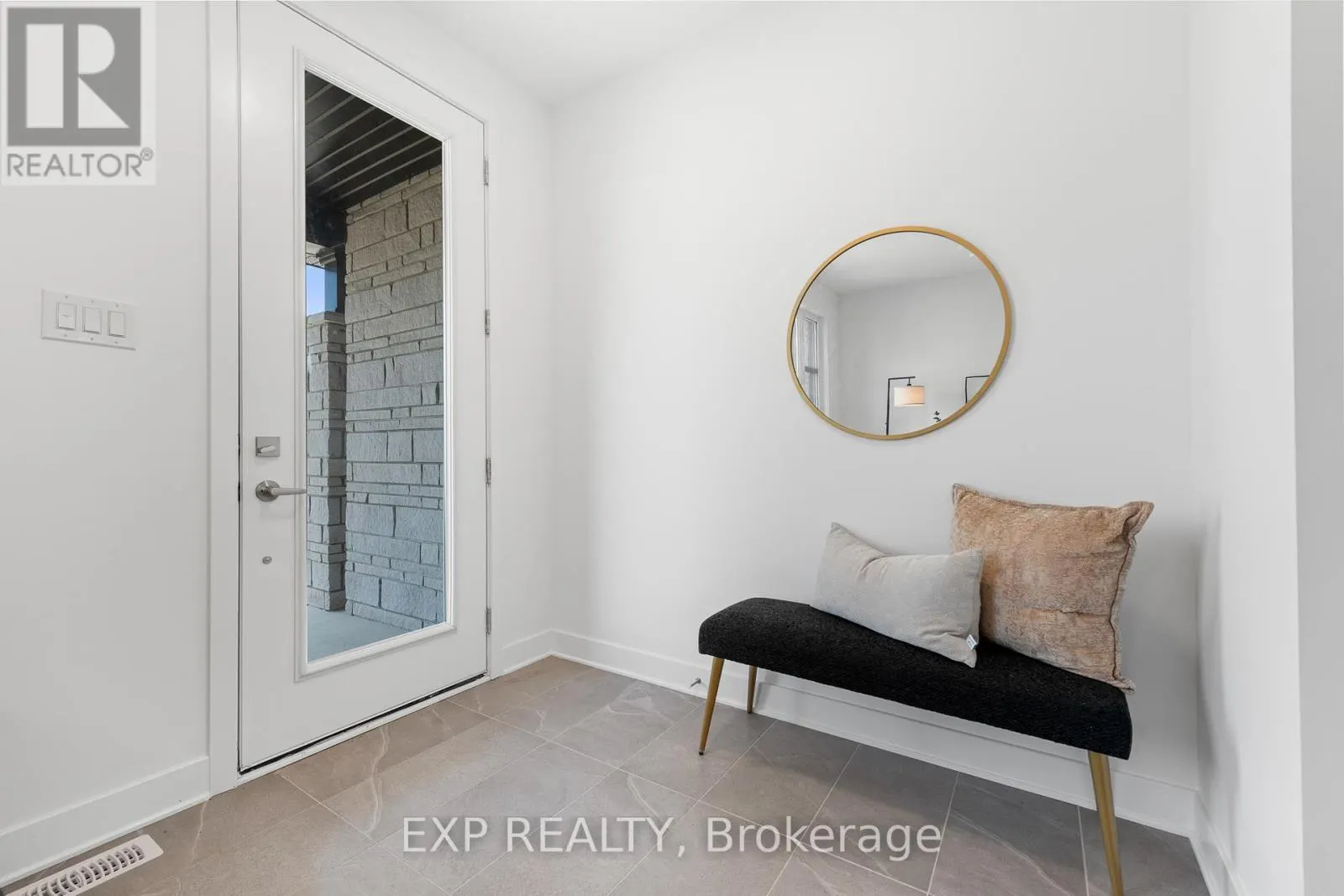 804 NINAATIK PLACE