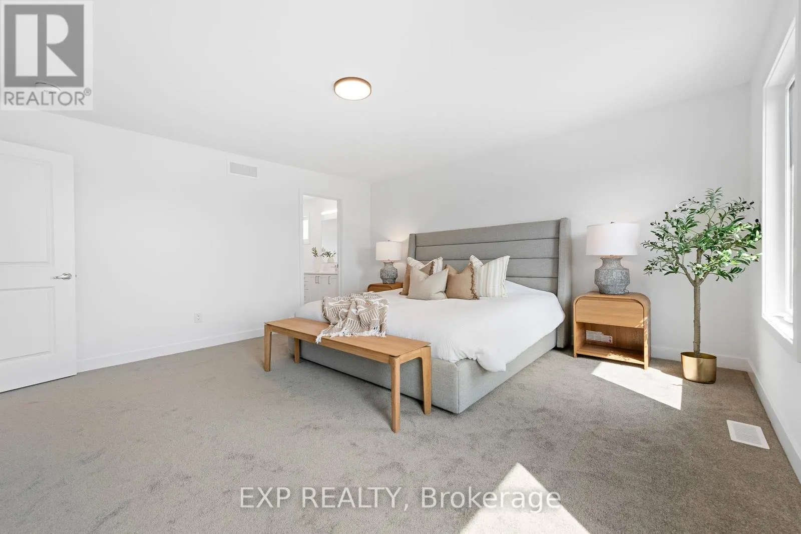 804 NINAATIK PLACE