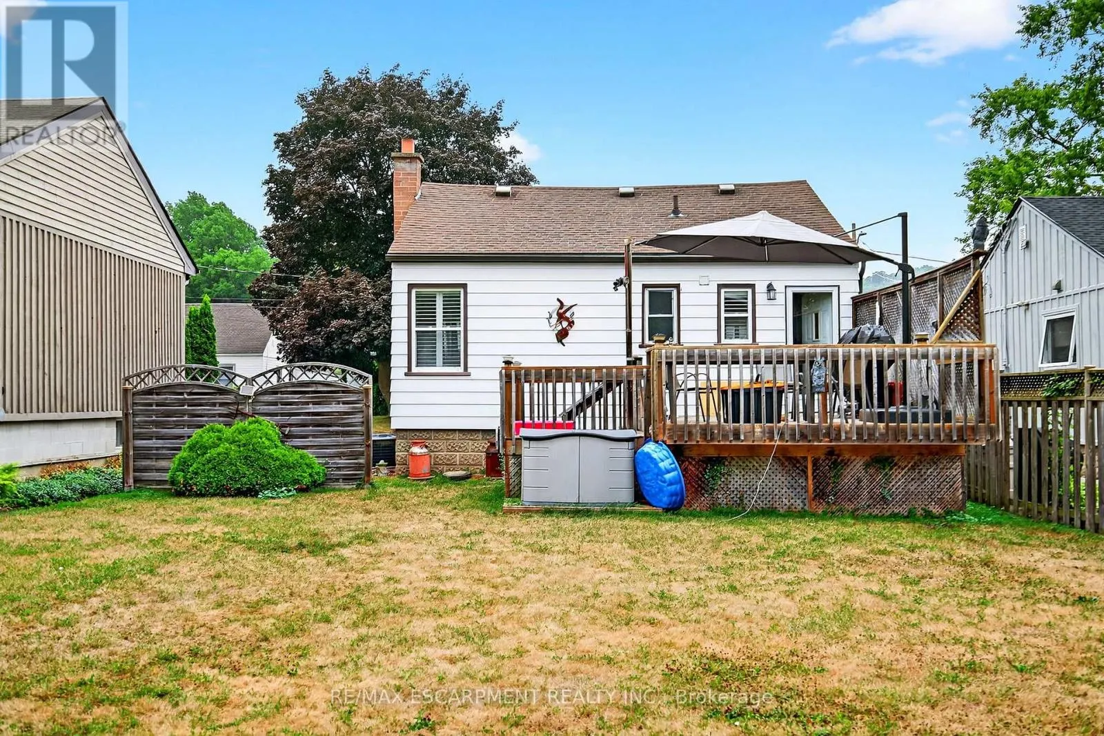 15 DONALD AVENUE