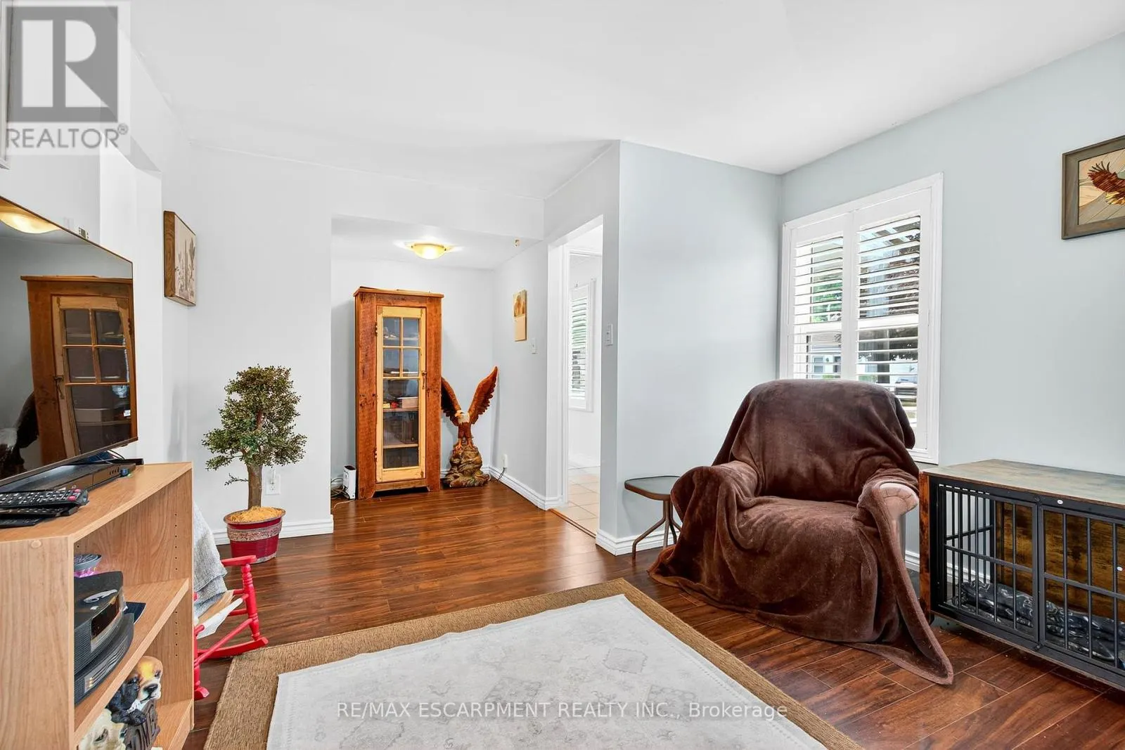 15 DONALD AVENUE