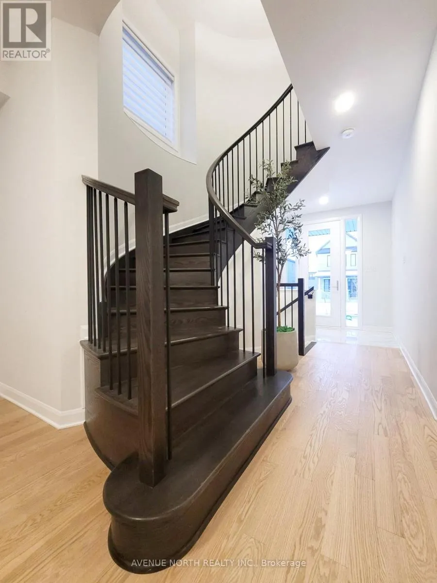 527 ANCHOR CIRCLE