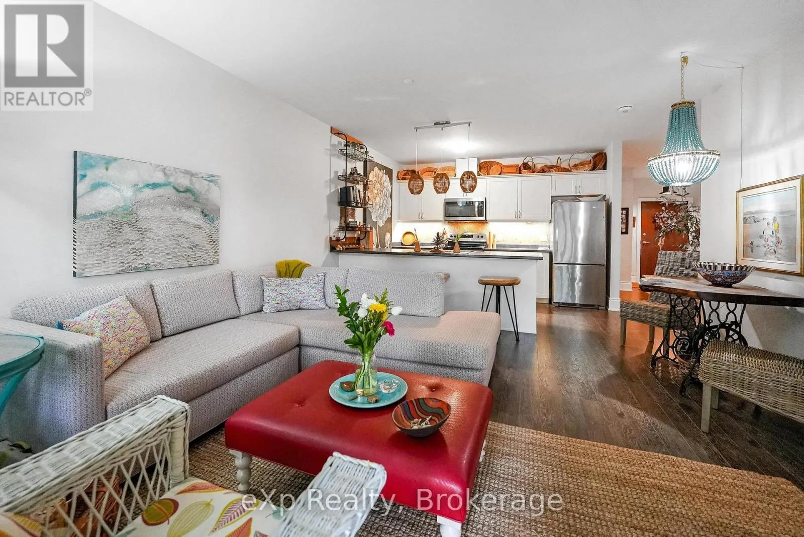 107 - 75 WALLINGS ROAD, #107