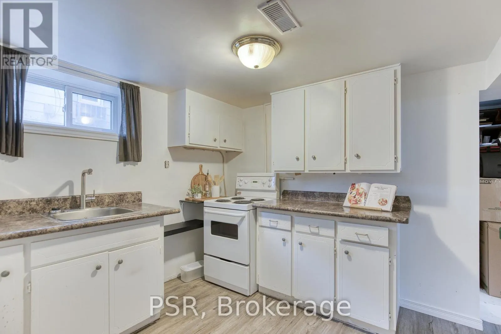 94 NORTH DRIVE