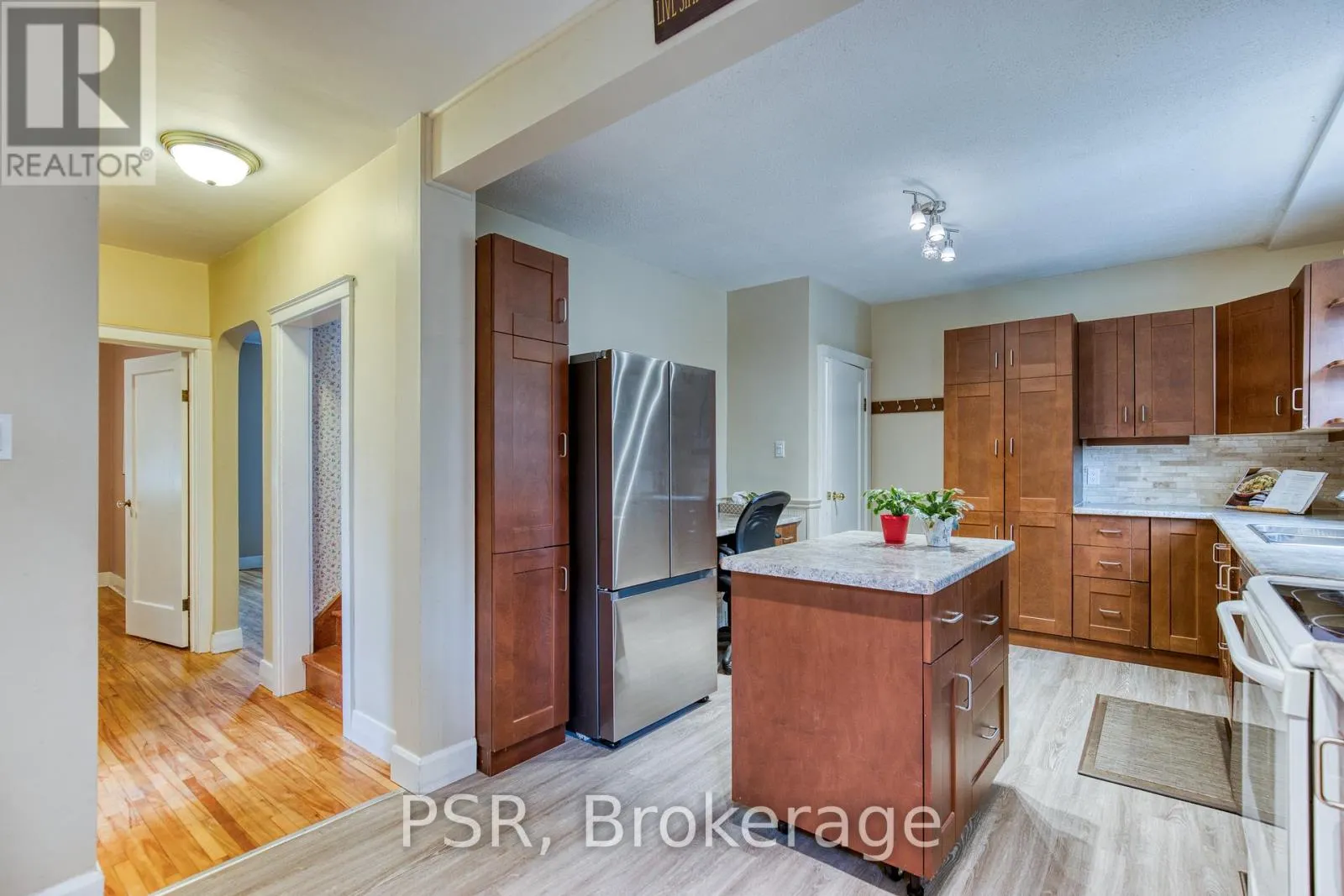 94 NORTH DRIVE