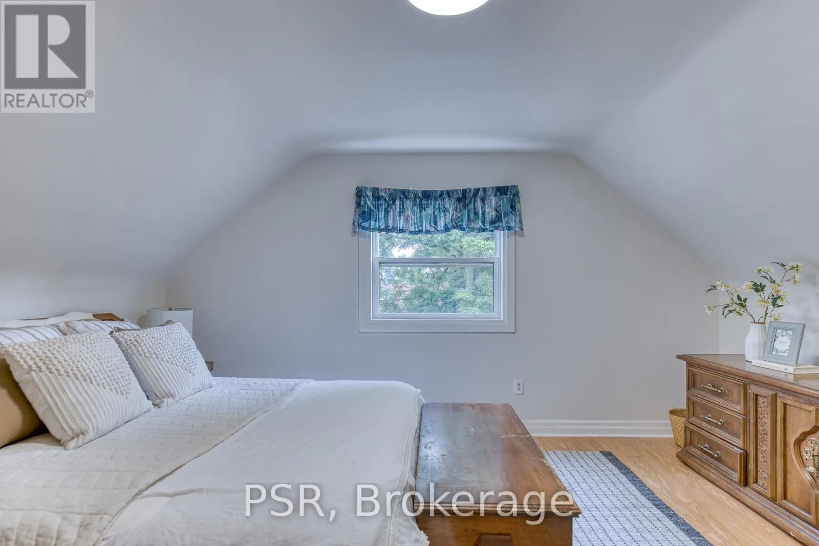 94 NORTH DRIVE