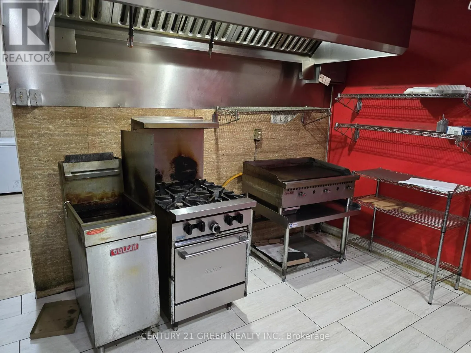 228 KING STREET W