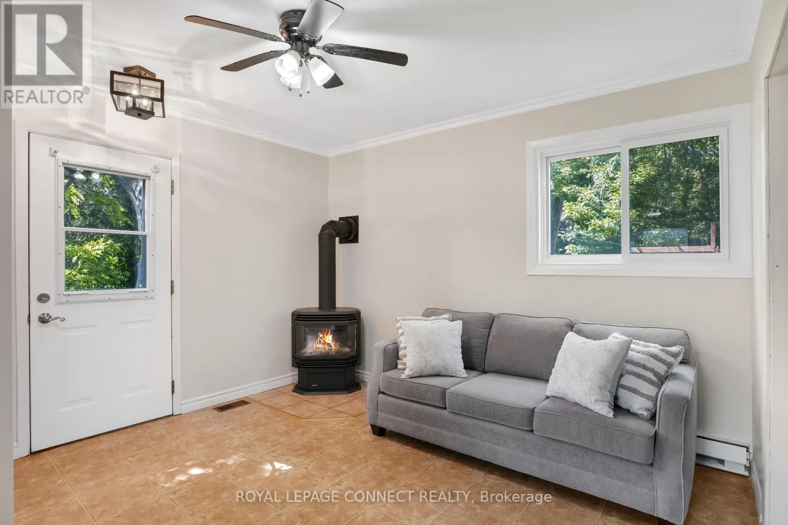 1049 JOHNSTON ROAD