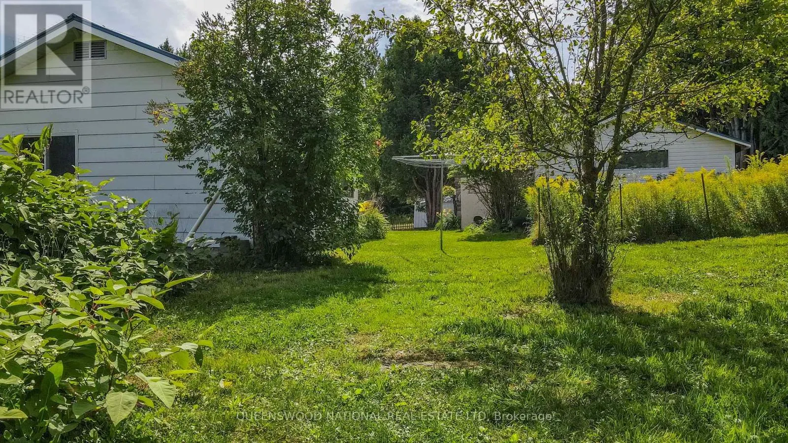 842 CENTREVIEW ROAD