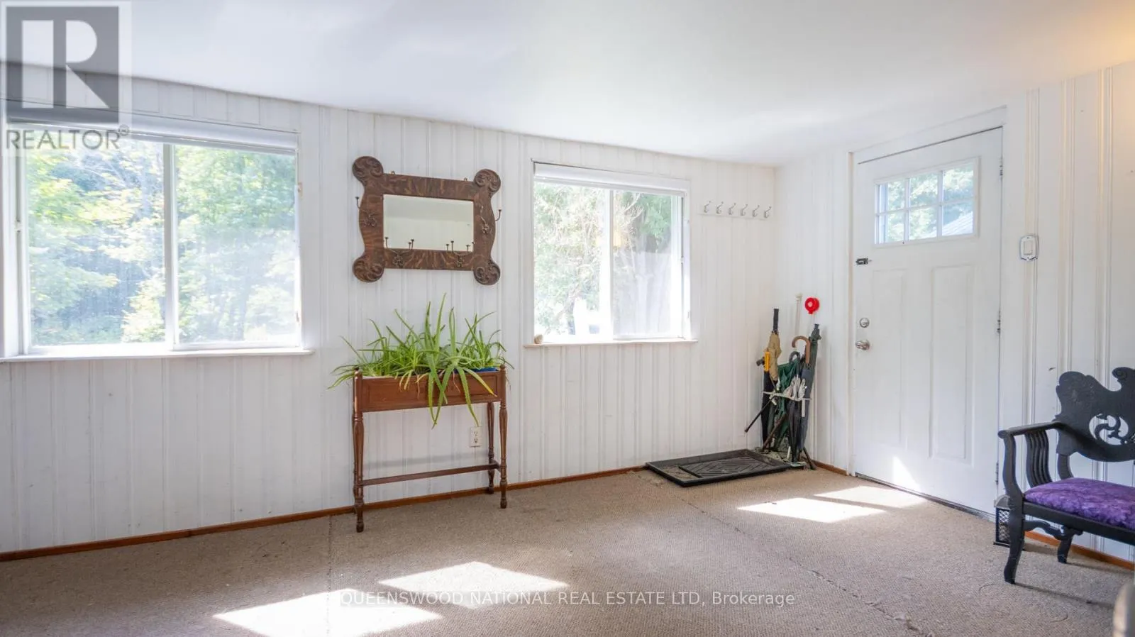 842 CENTREVIEW ROAD
